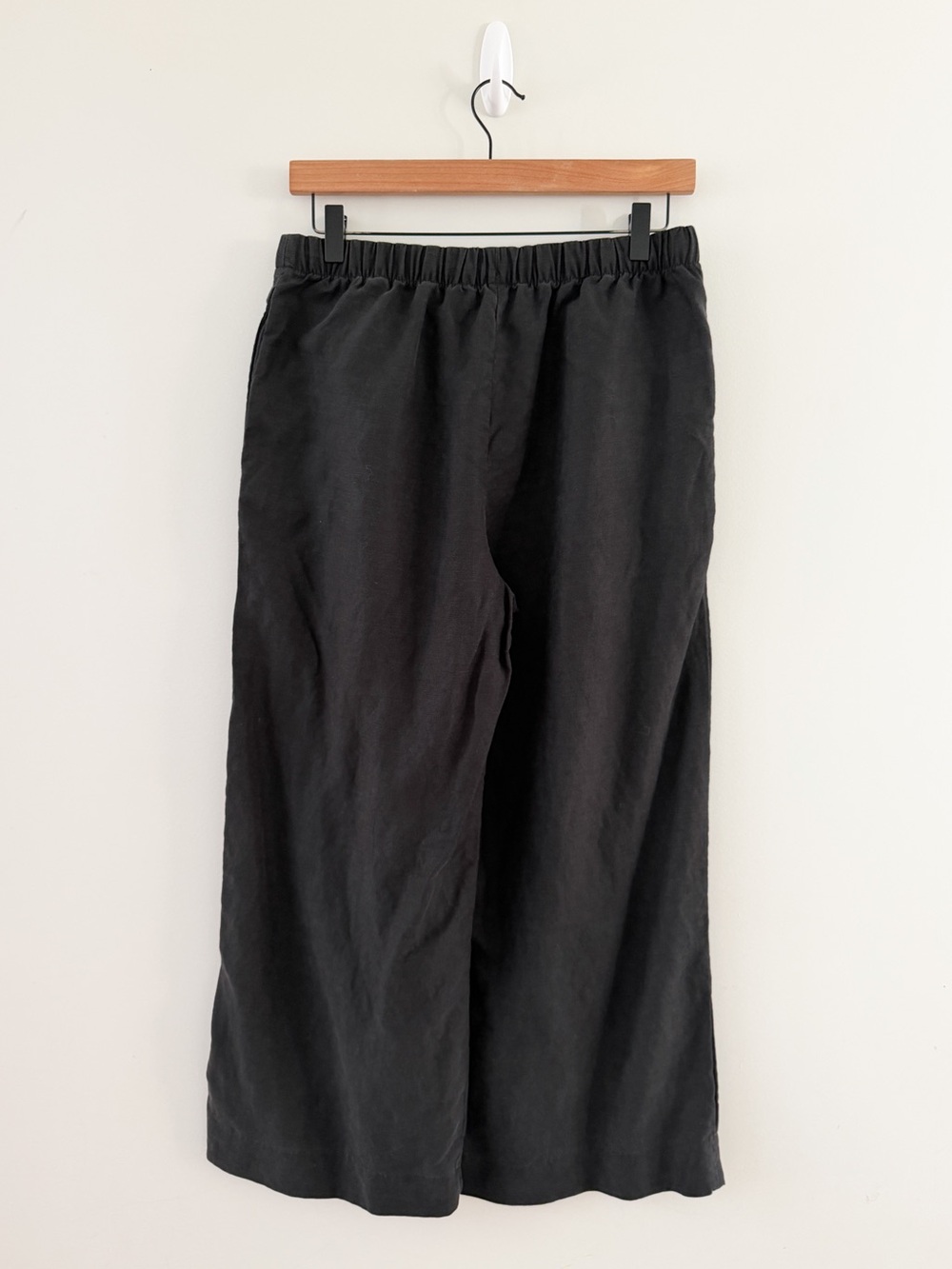 ARITZIA • The Lodge Pant - CruiseLinen™ in Black - Picture 10 of 14
